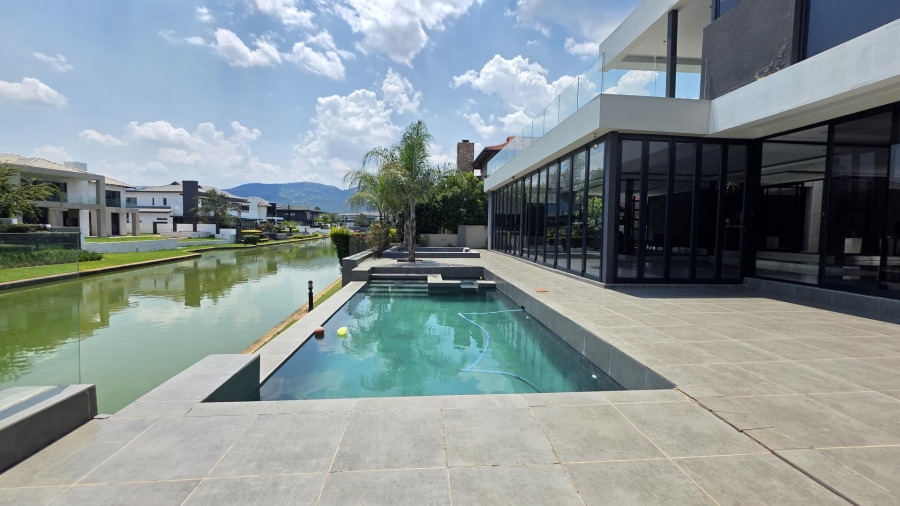 6 Bedroom Property for Sale in The Islands Estates North West